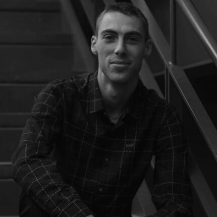 Simon Mckinnon