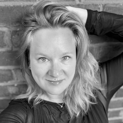 Sarah Clavet