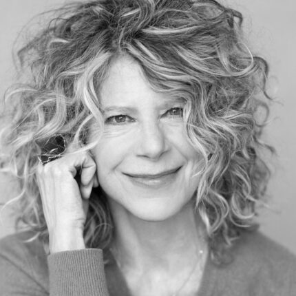 Michèle Plomer